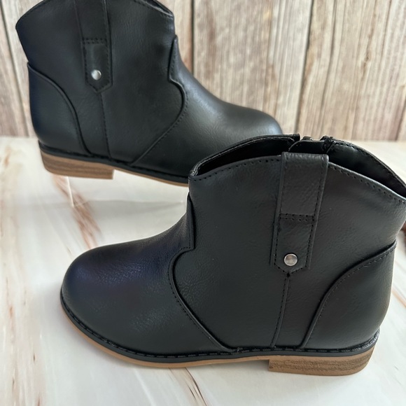 🛍️ Cat & Jack Toddler Girls’ Tiffy Booties 🛍️ - Picture 4 of 9